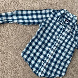 🛍Size 5/6 boys blue plaid button up